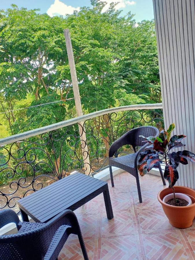 El Castillo Bed And Breakfast Angono 외부 사진