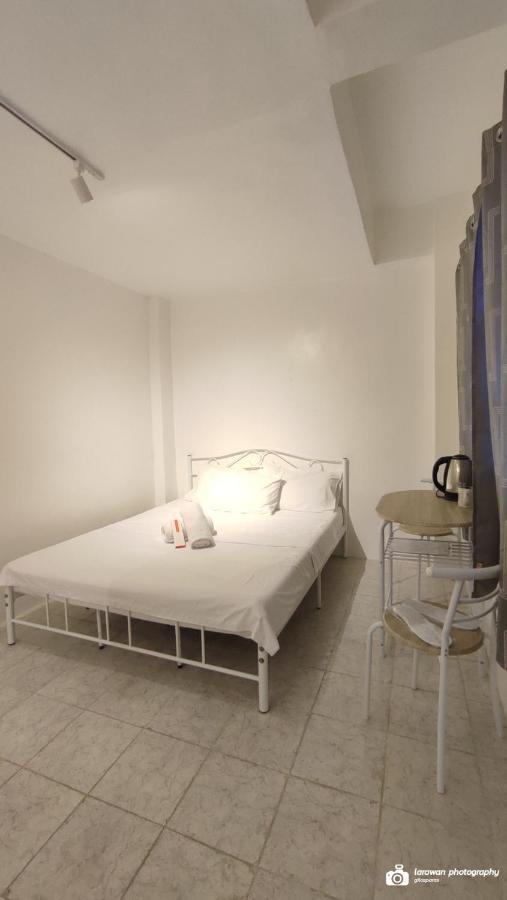 El Castillo Bed And Breakfast Angono 외부 사진