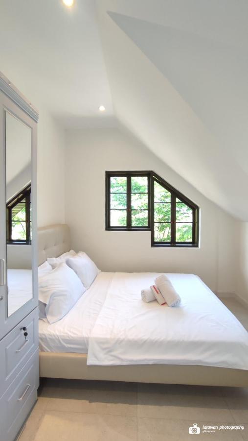 El Castillo Bed And Breakfast Angono 외부 사진