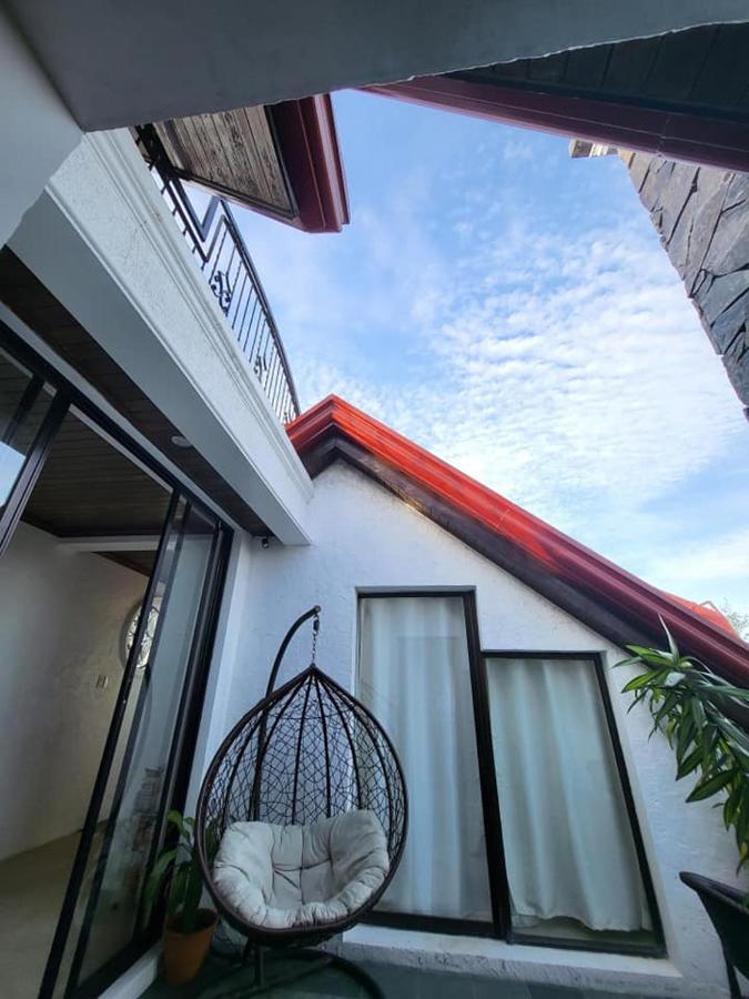 El Castillo Bed And Breakfast Angono 외부 사진
