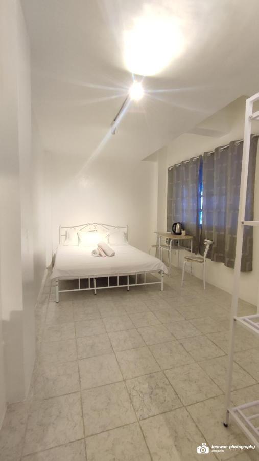 El Castillo Bed And Breakfast Angono 외부 사진